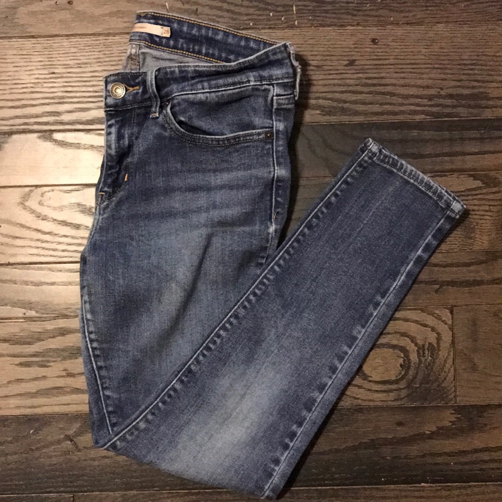 Levi jeans